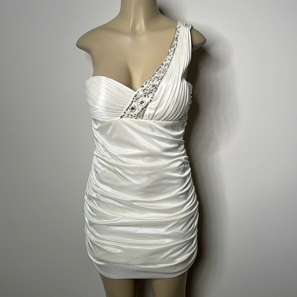 Hailey Logan by Adrianna Papell large white ruched satin dress